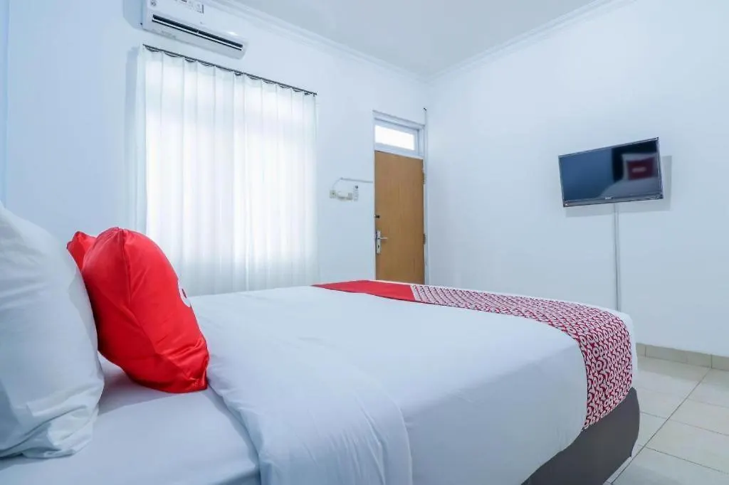 Hotel Oyo 1755 De'Balcon Accomodation Near Ngurah Rai Airport Ubud