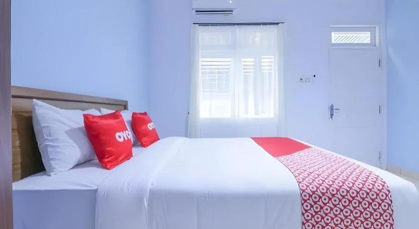 Hotel Oyo 1755 De'Balcon Accomodation Near Ngurah Rai Airport Ubud
