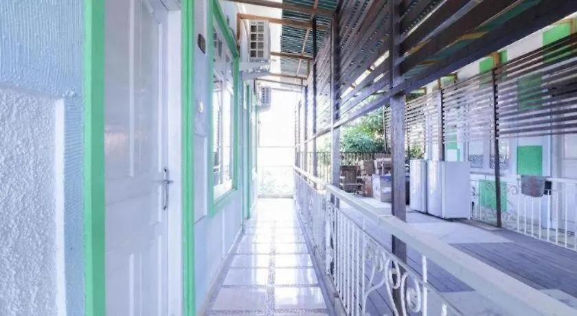 Hotel Oyo 1755 De'Balcon Accomodation Near Ngurah Rai Airport Ubud