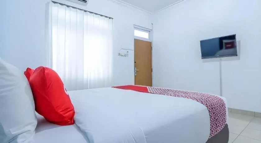Oyo 1755 De'Balcon Accomodation Near Ngurah Rai Airport Ubud  Hotel